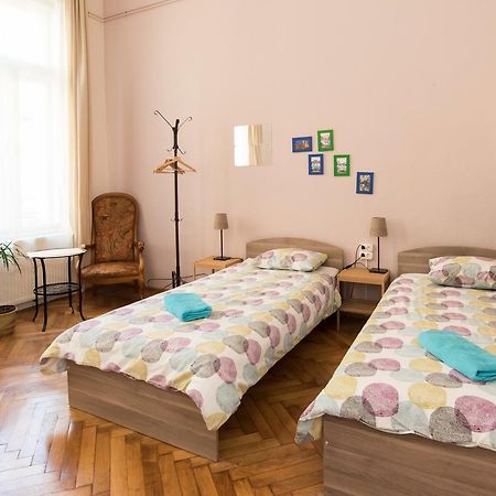 Downtown Oasis Pansiyon Budapeşte Dış mekan fotoğraf