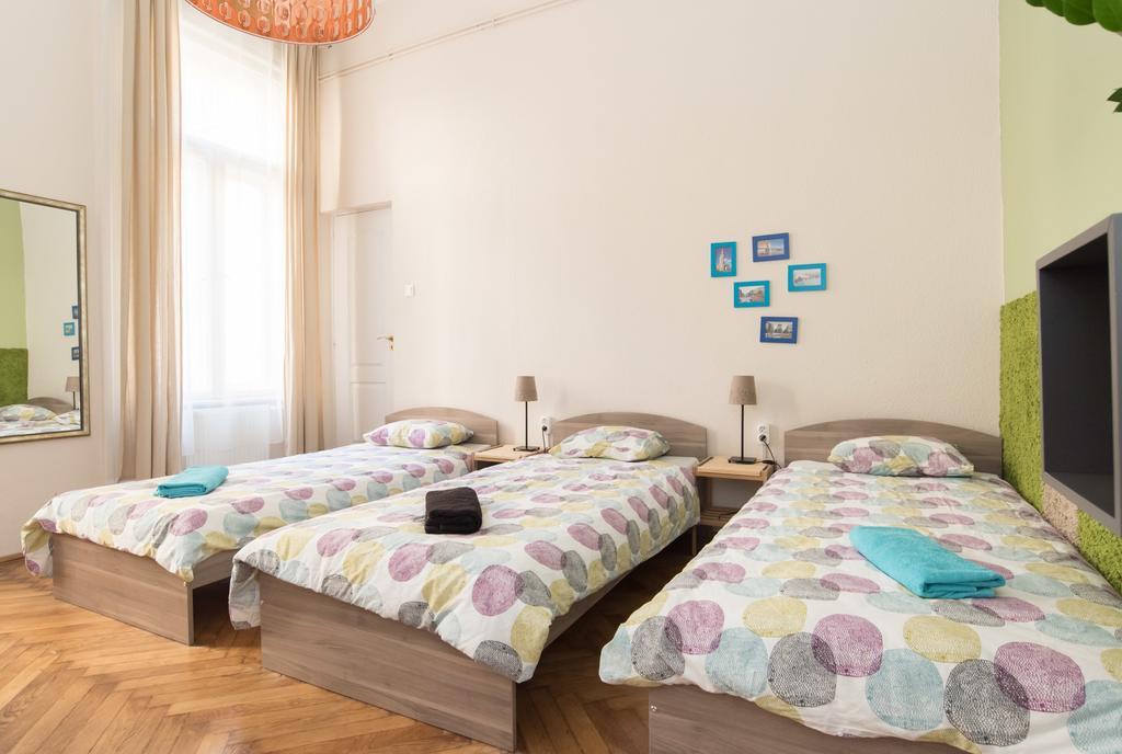 Downtown Oasis Pansiyon Budapeşte Dış mekan fotoğraf
